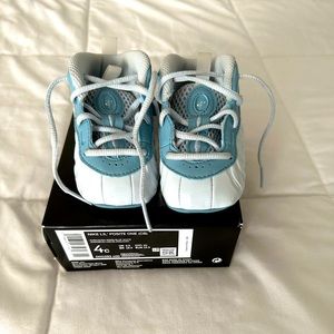 Nike Baby Foamposite Size 4C